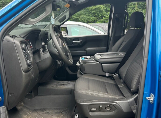 Used 2022 Chevrolet Silverado 1500 Custom AWD/4WD image 7