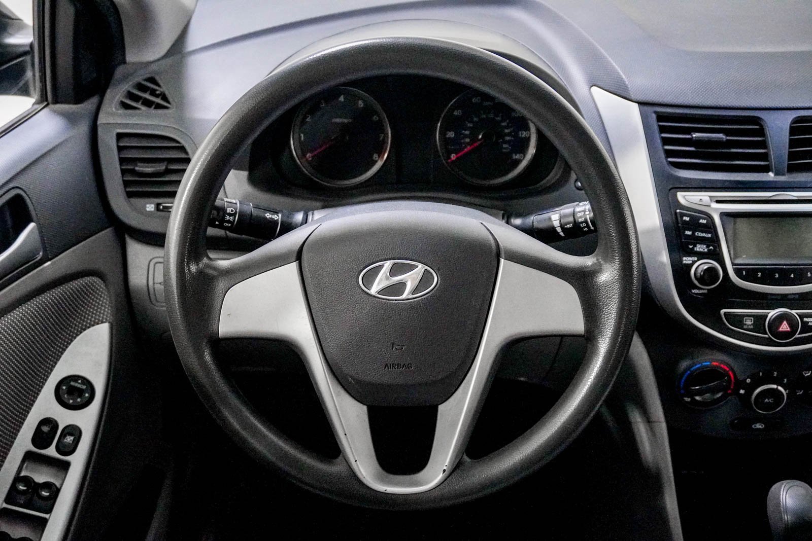 Used 2013 Hyundai Accent GLS image 21