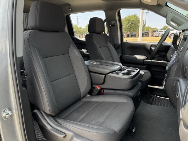 Used 2025 Chevrolet Silverado 1500 Custom Trail Boss w/ Turbomax Blackout Package AWD/4WD image 28
