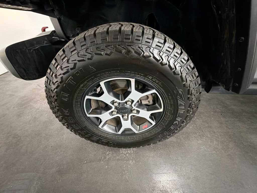 Used 2020 Jeep Wrangler Unlimited Rubicon w/ Cold Weather Group AWD/4WD image 30