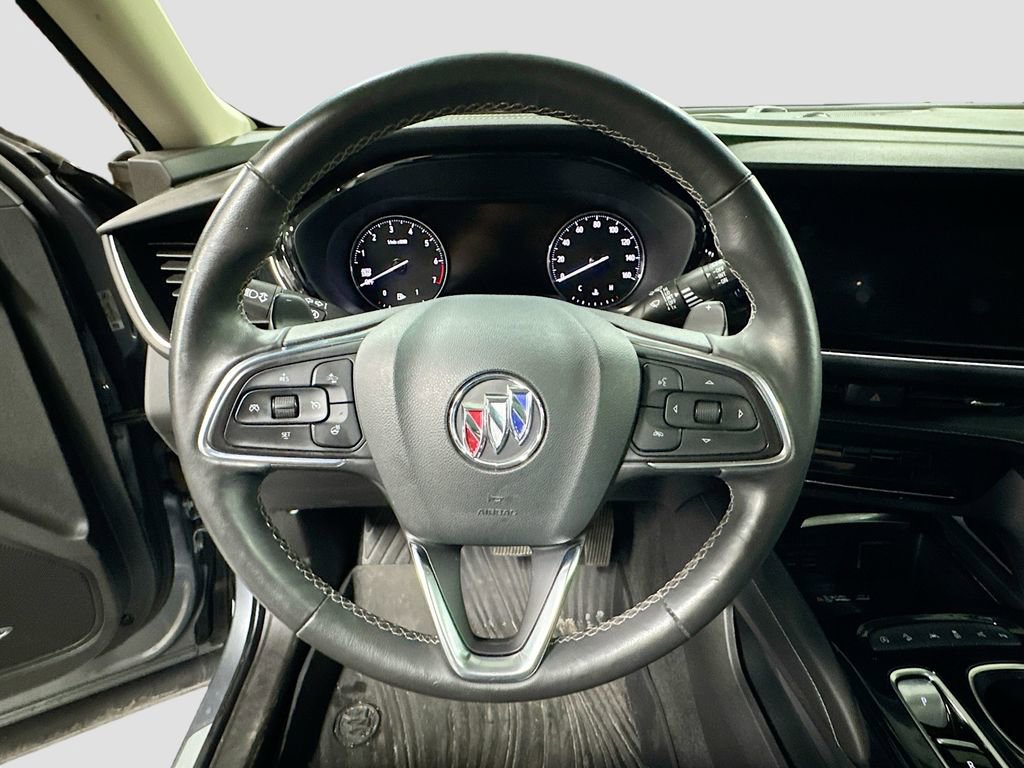 Used 2022 Buick Envision Avenir w/ Technology Package II image 7