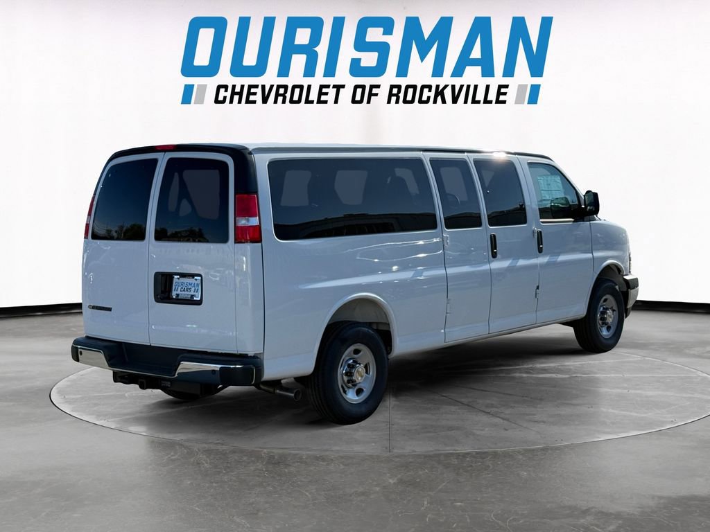 New 2026 Chevrolet Express 3500 LT w/ LT Preferred Equipment Group RWD image 6