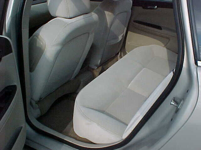 Used 2011 Chevrolet Impala LS image 12