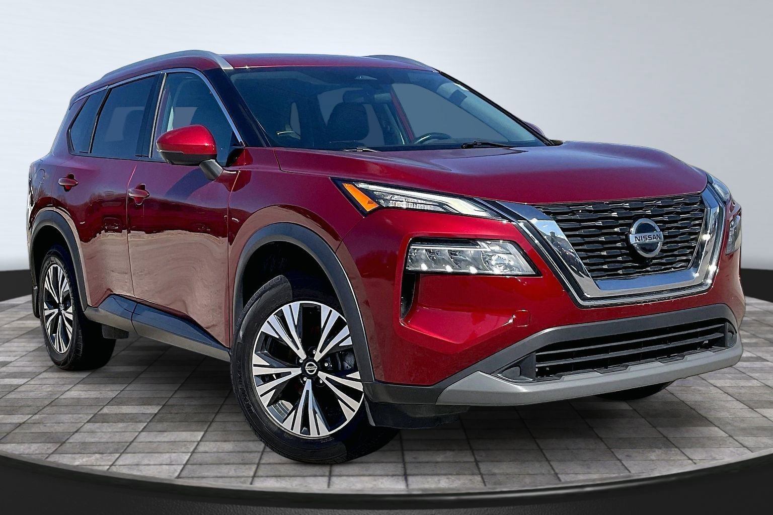 Used 2021 Nissan Rogue SV image 10