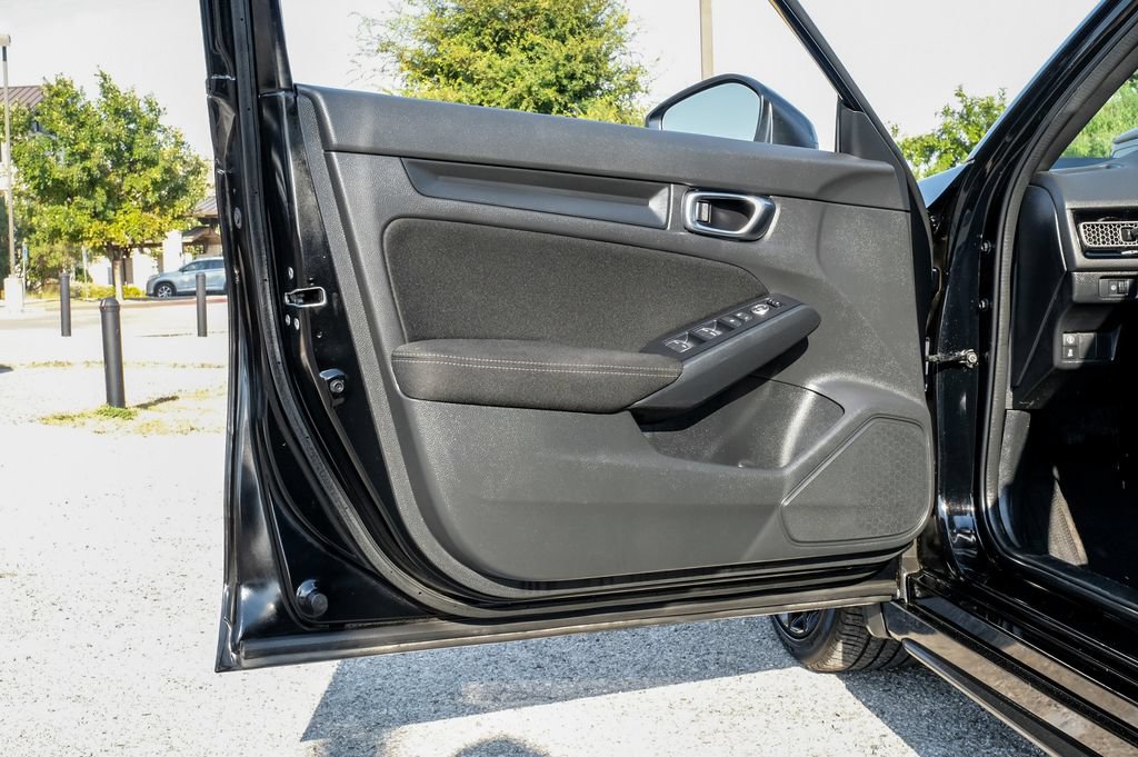 Used 2023 Honda Civic Sport image 42