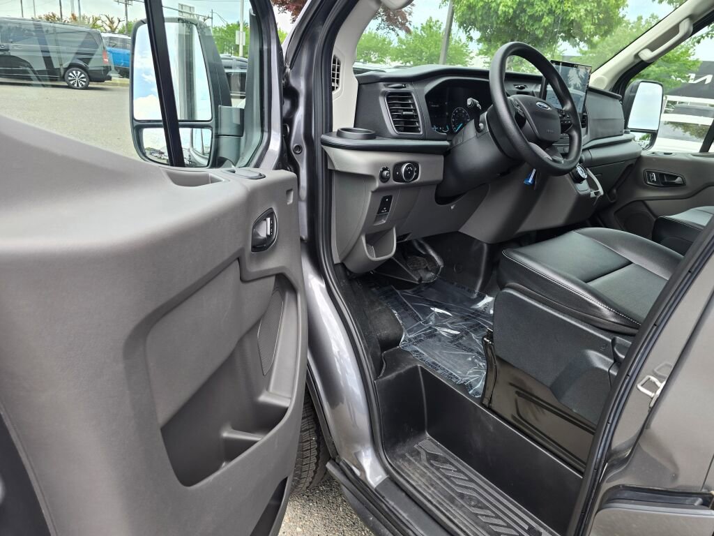 Certified 2023 Ford E-Transit Medium Roof w/ Load Area Protection Package RWD image 15
