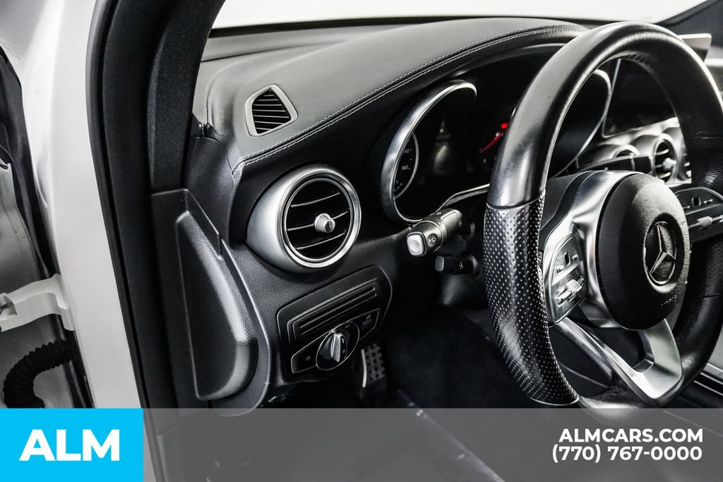 Used 2022 Mercedes-Benz GLC 300 4MATIC Coupe image 35