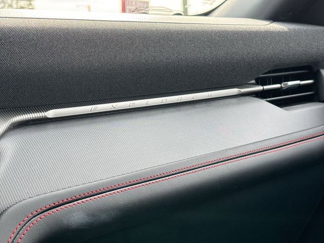 Certified 2025 Ford Explorer ST image 37