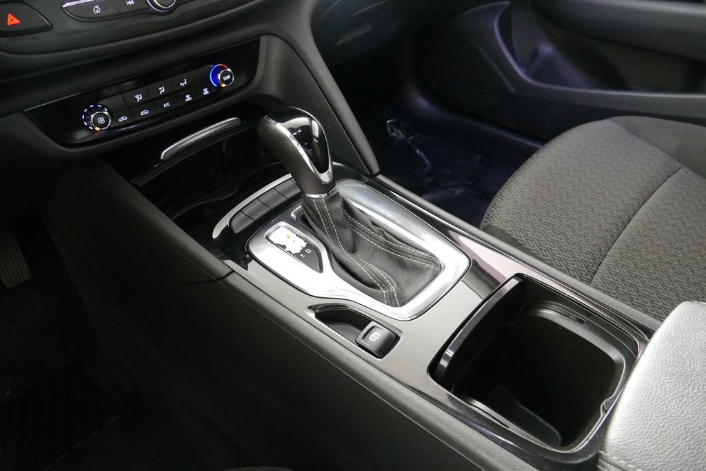 Used 2019 Buick Regal Preferred AWD/4WD image 17