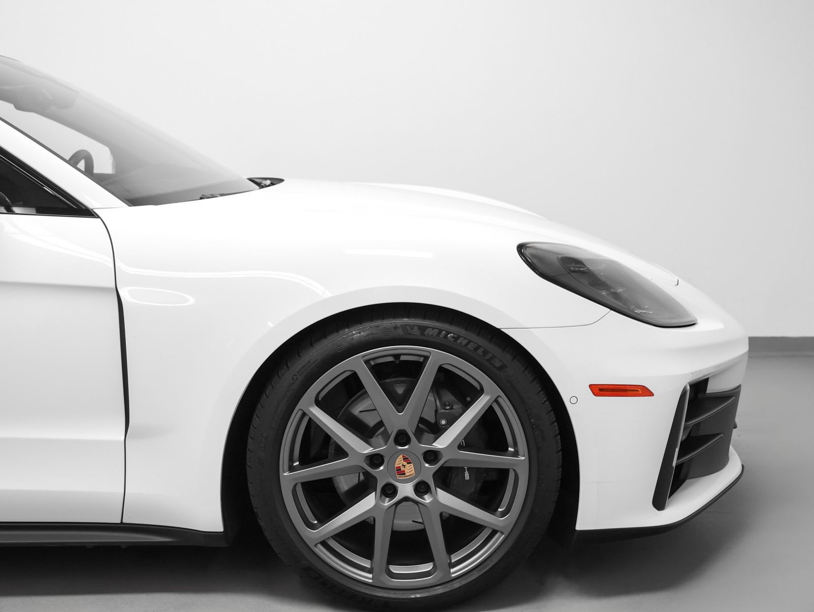Certified 2025 Porsche Panamera 4 AWD/4WD image 15