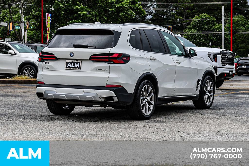 Used 2024 BMW X5 xDrive50e AWD/4WD image 5