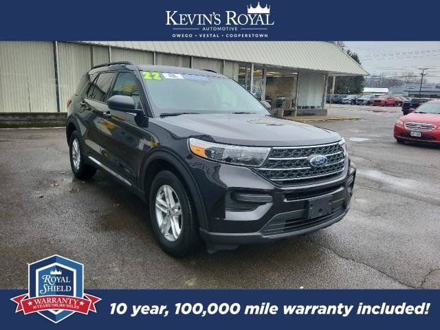 Used 2022 Ford Explorer XLT AWD/4WD image 1
