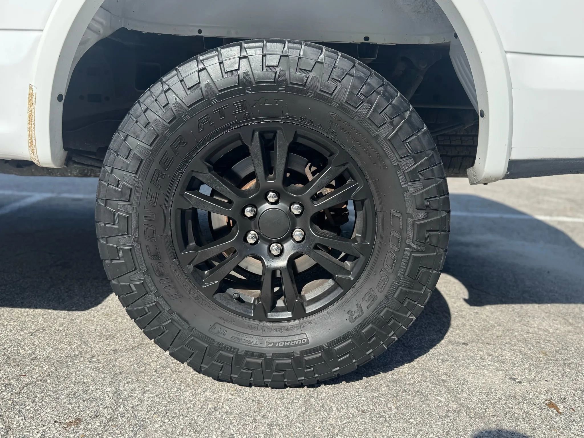 Used 2017 Ford F150 Lariat image 12