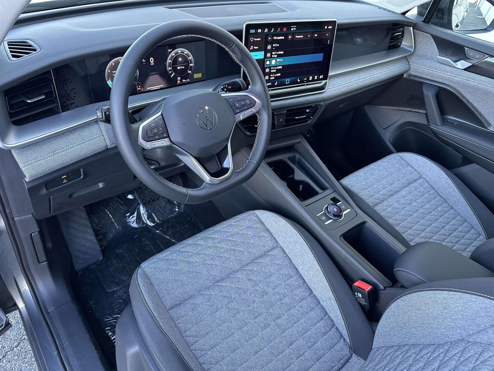 New 2026 Volkswagen Tiguan S image 9