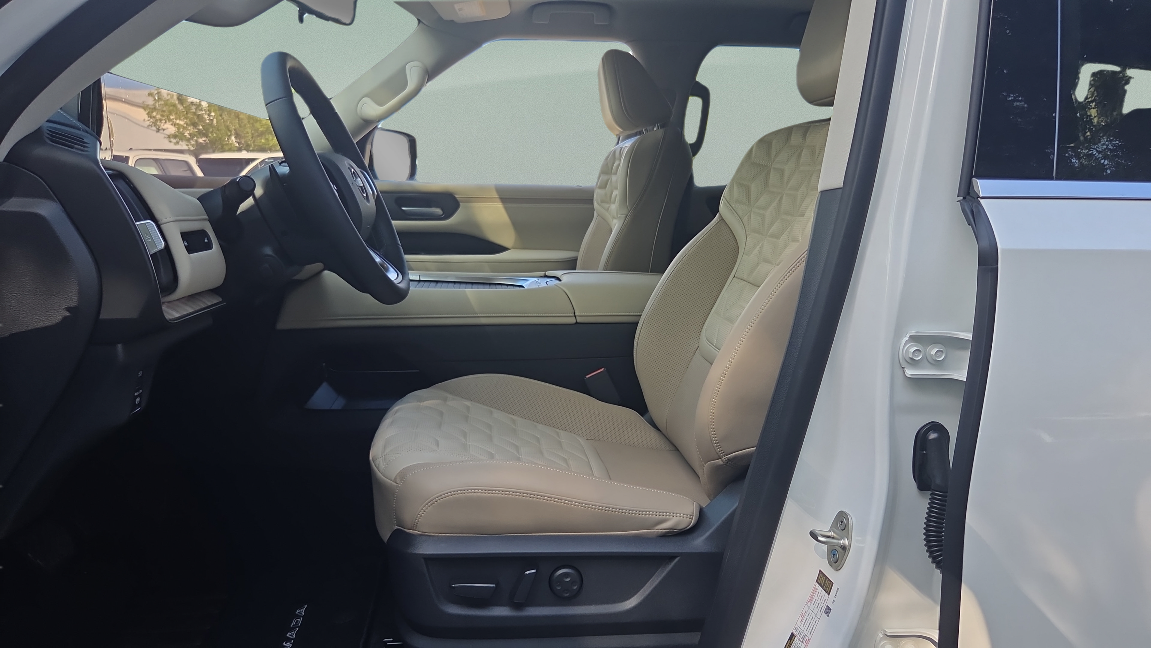 New 2026 Nissan Armada Platinum RWD image 10