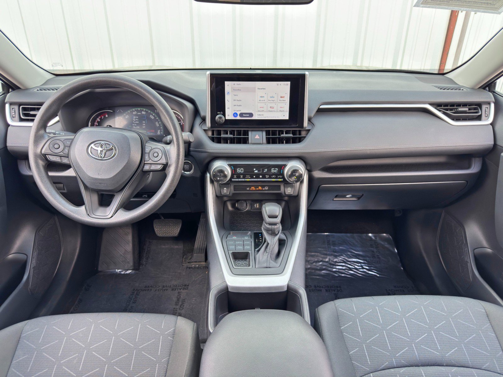 Used 2024 Toyota RAV4 XLE image 10