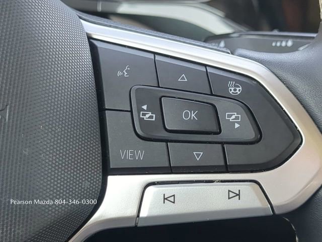 Used 2023 Volkswagen Taos SEL image 25