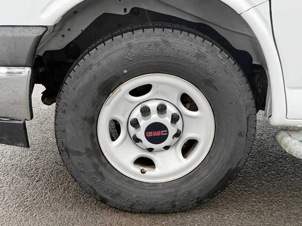 Used 2019 GMC Savana 2500 w/ Driver Convenience Package image 9