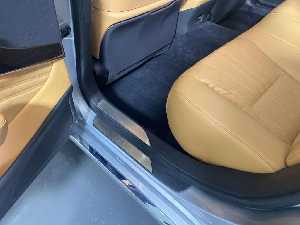 Certified 2023 Lexus LS 500 AWD w/ Interior Upgrade Package image 27