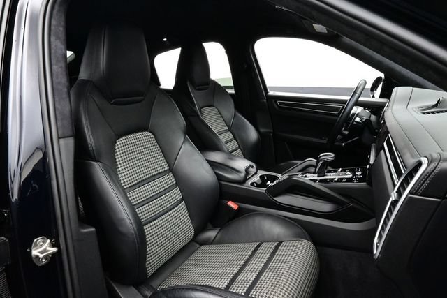 Certified 2023 Porsche Cayenne GTS AWD/4WD image 18