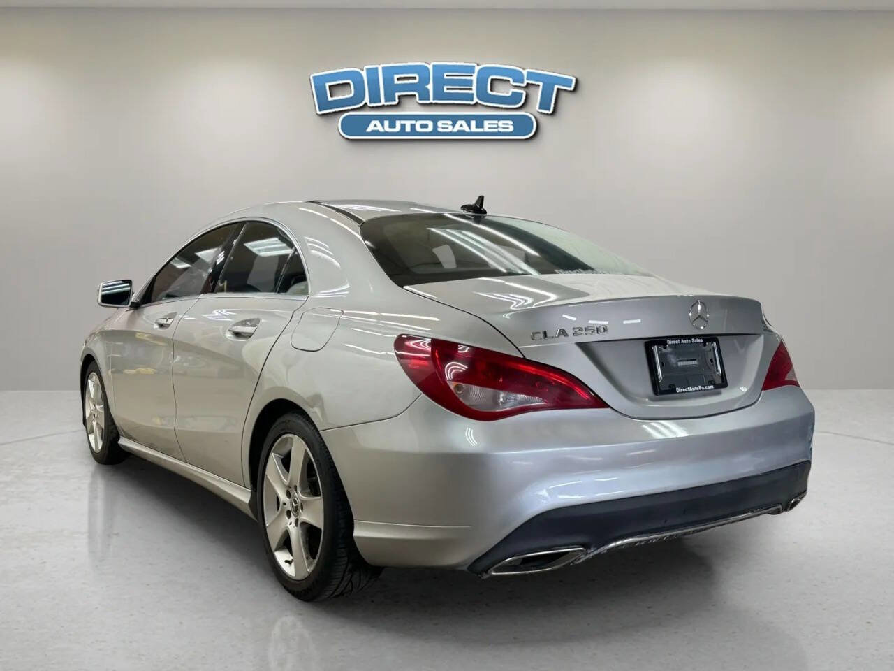 Used 2018 Mercedes-Benz CLA 250 w/ Premium Package image 4