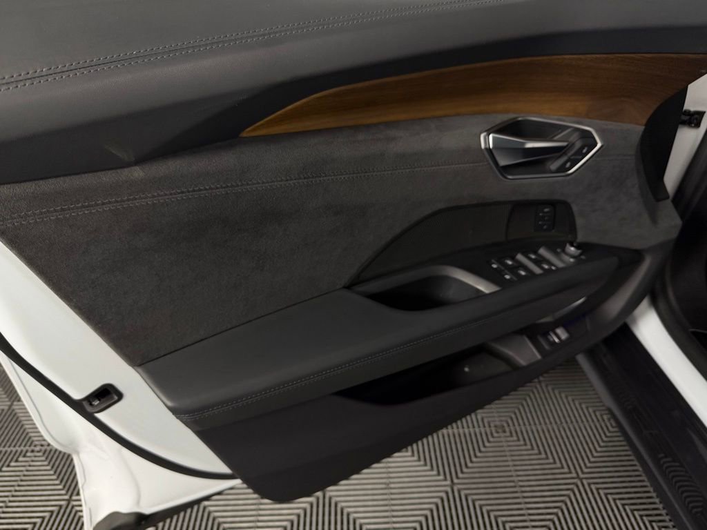 Used 2024 Audi e-tron GT Premium Plus w/ Executive Package image 27