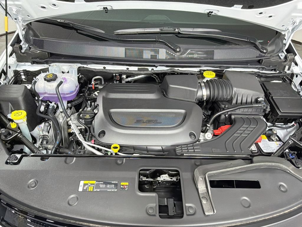 New 2027 Chrysler Pacifica Select AWD/4WD image 29