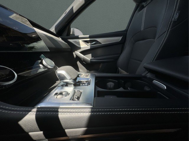 Used 2025 Jaguar F-PACE R-Dynamic S image 26