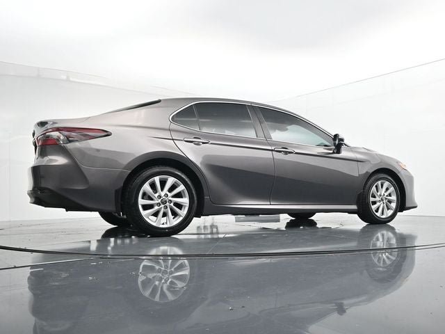 Used 2024 Toyota Camry LE w/ Cold Weather Package FWD image 33