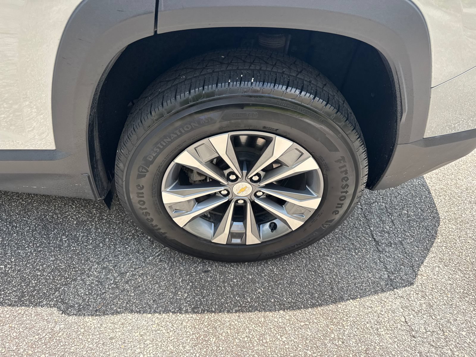 Used 2025 Chevrolet Equinox LT FWD image 19