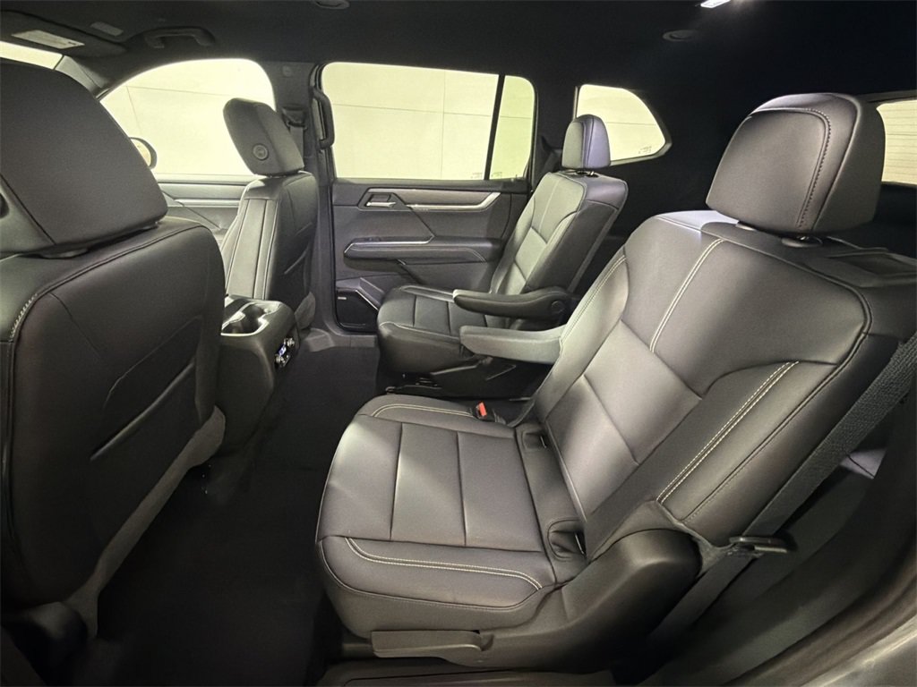 New 2026 GMC Acadia Elevation w/ Elevation Premium Package AWD/4WD image 24