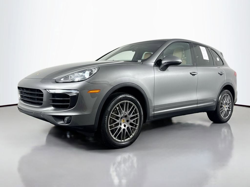 Used 2016 Porsche Cayenne S image 44