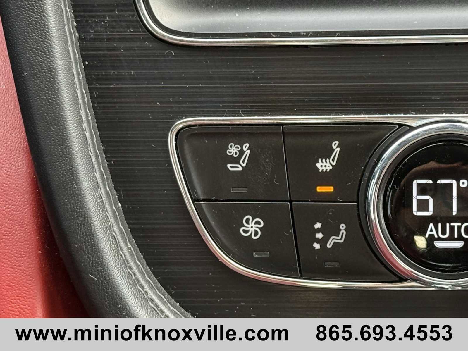 Used 2019 Bentley Bentayga image 23