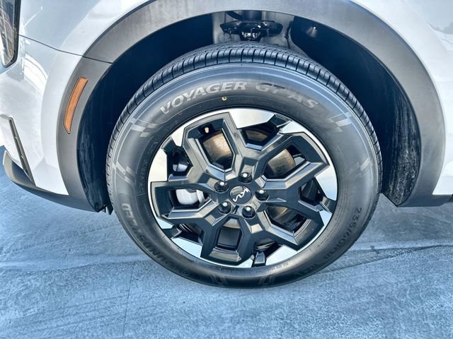Used 2024 Kia Sorento S FWD image 19