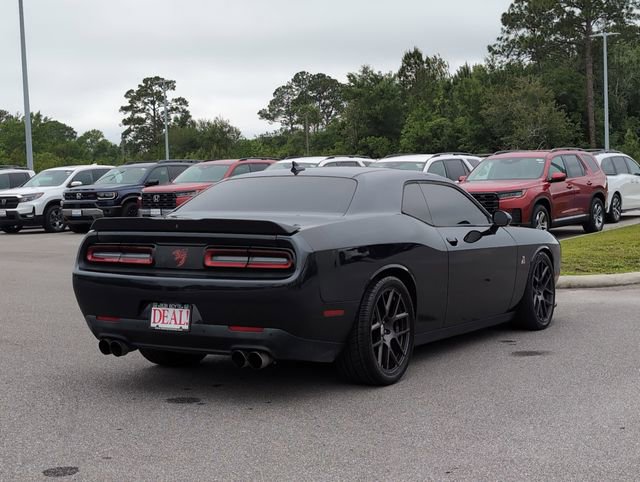Used 2016 Dodge Challenger R/T Scat Pack w/ Leather Interior Group RWD image 3