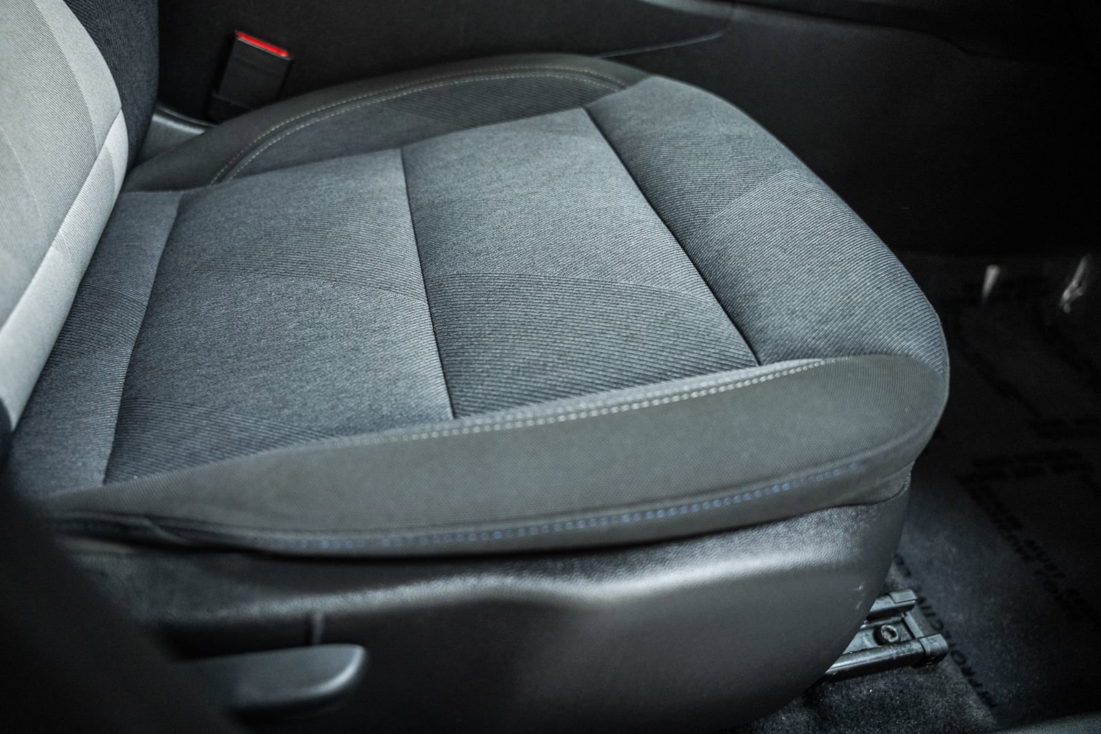 Used 2024 Chevrolet Trax LS w/ LS Convenience Package FWD image 28