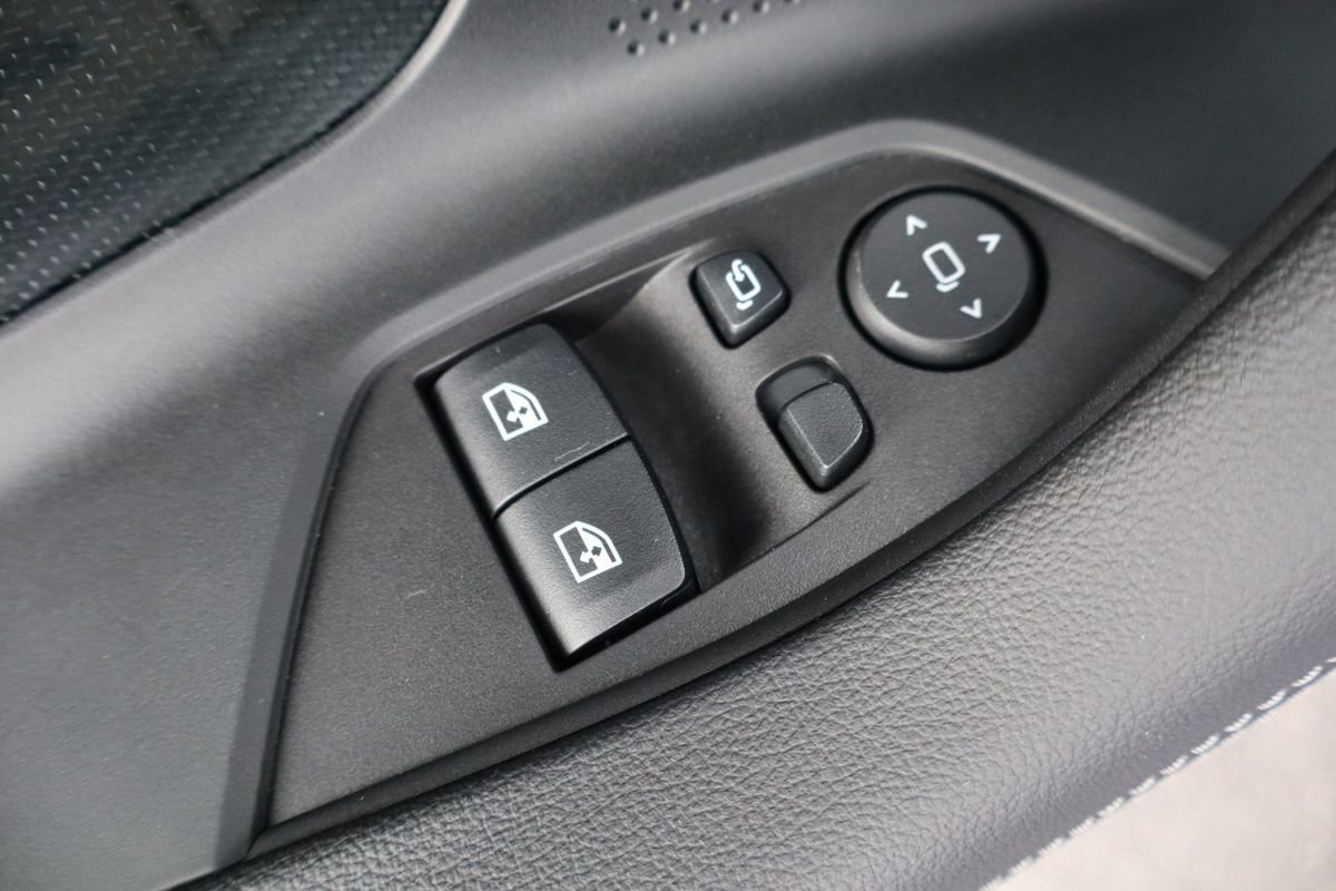 Used 2026 BMW M2 CS RWD image 23