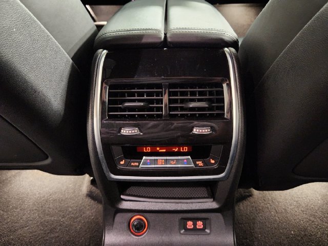 Used 2024 BMW X7 M60i w/ Executive Package AWD/4WD image 31