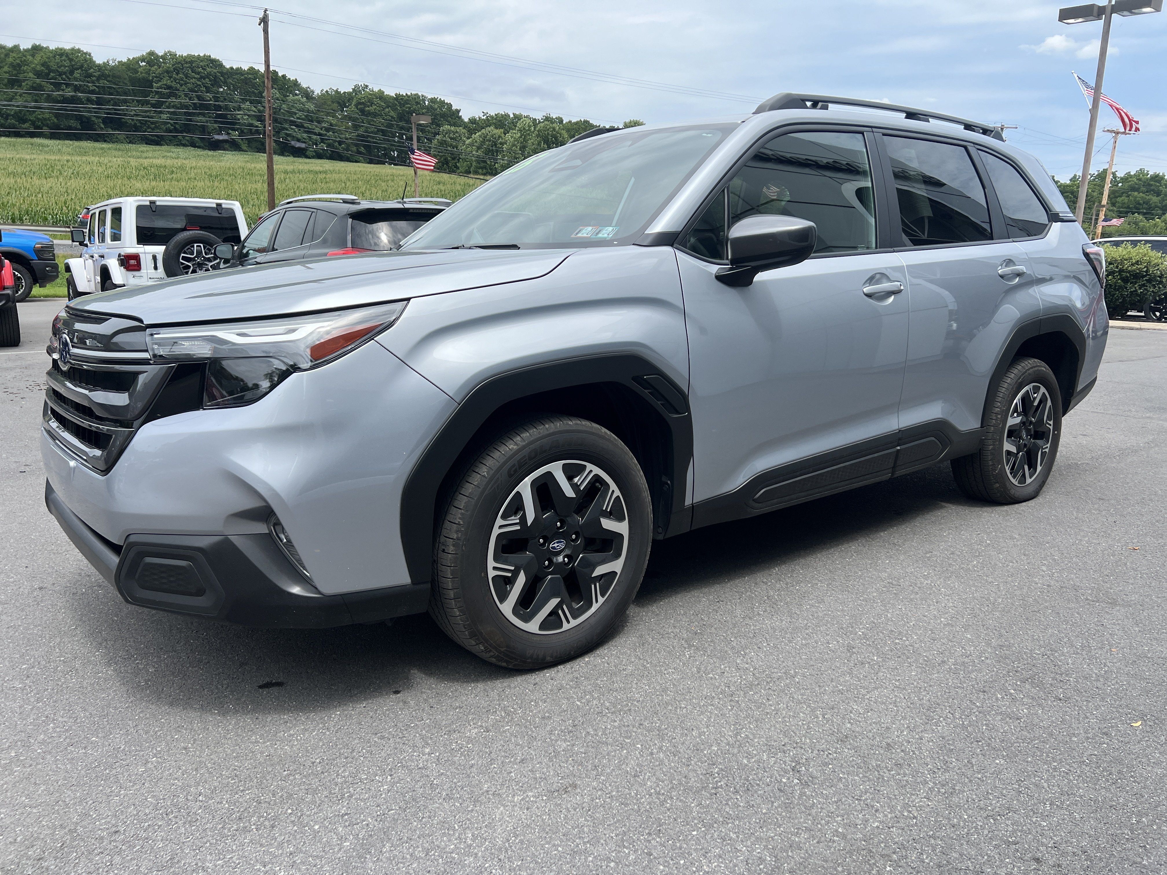 Used 2025 Subaru Forester Premium w/ Convenience Package #1 AWD/4WD image 5