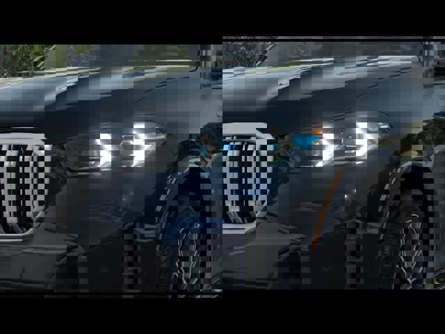 New 2025 BMW X5 xDrive40i w/ M Sport Package image 6