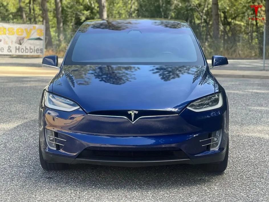 Used 2019 Tesla Model X 75D image 3
