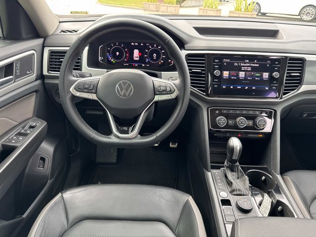 Used 2022 Volkswagen Atlas SEL Premium image 26
