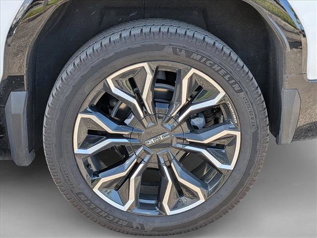 Used 2025 GMC Sierra EV Denali image 9