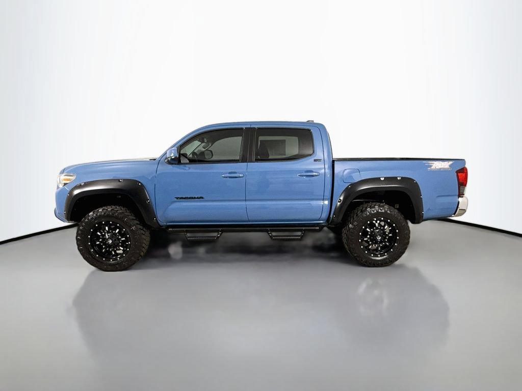 Certified 2019 Toyota Tacoma SR5 AWD/4WD image 4