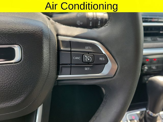 Used 2023 Jeep Compass Latitude AWD/4WD image 14