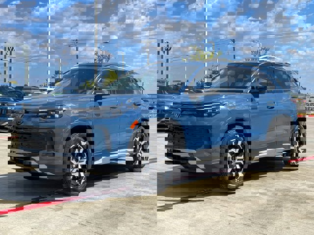 New 2026 Volkswagen Tiguan SE R-Line image 2