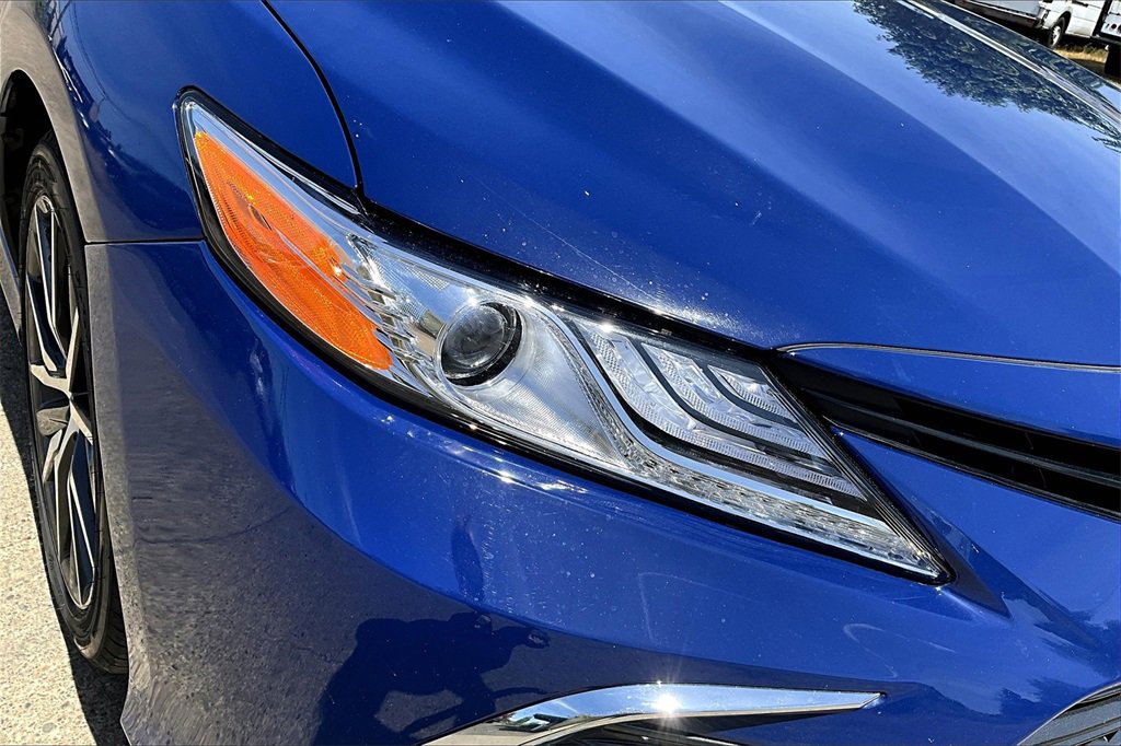 Used 2023 Toyota Camry XLE w/ Cold Weather Package image 27