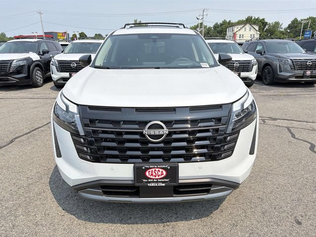 New 2026 Nissan Pathfinder Platinum AWD/4WD image 2