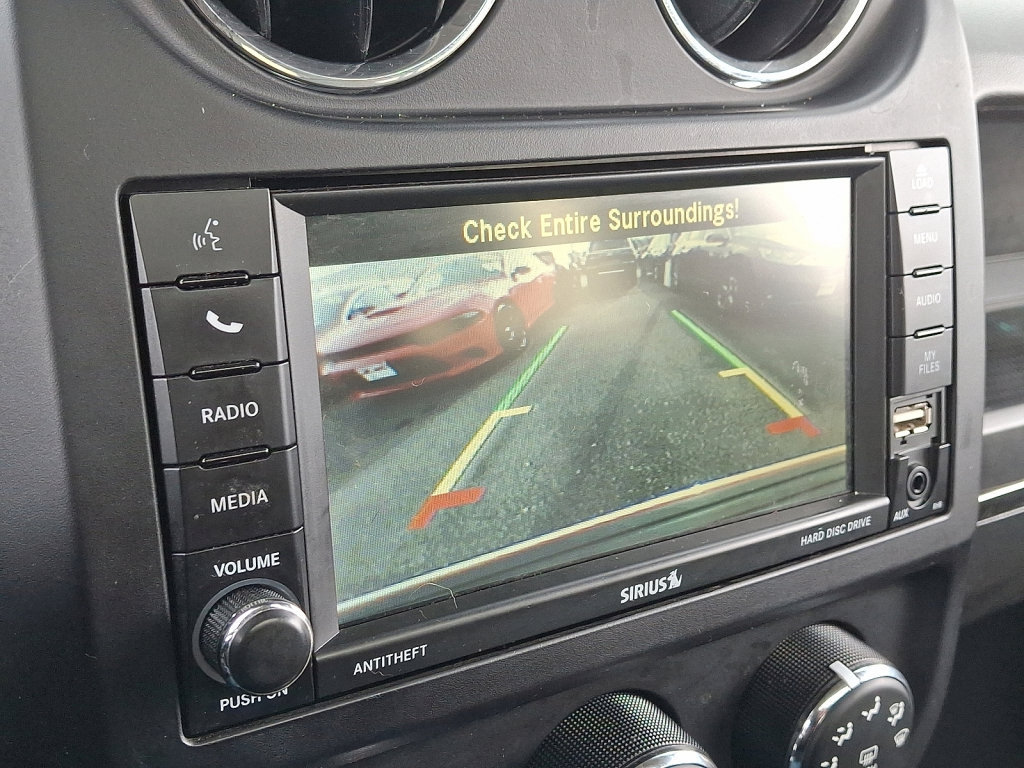 Used 2016 Jeep Patriot High Altitude image 27