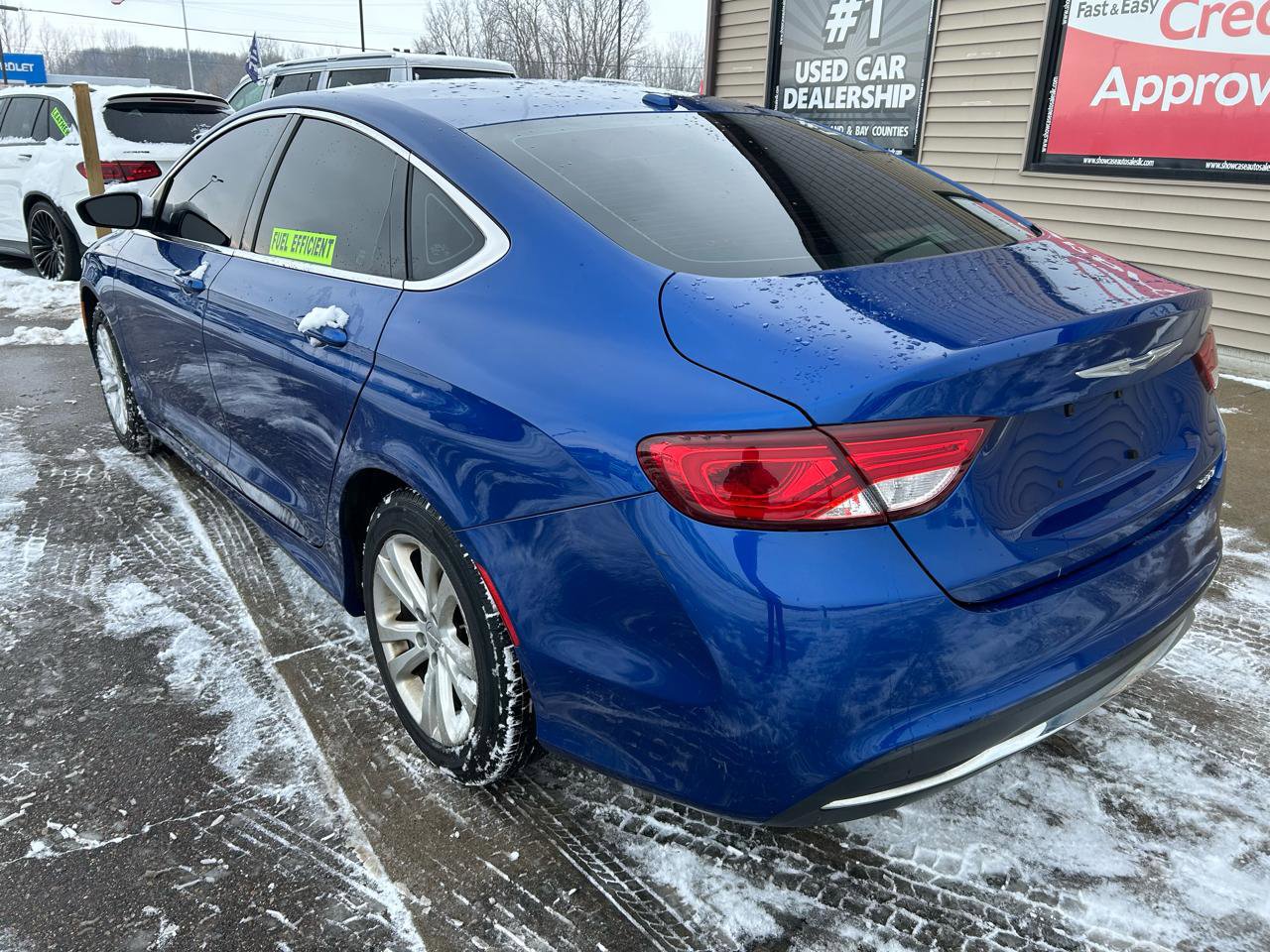 Used 2015 Chrysler 200 Limited w/ Convenience Group image 7